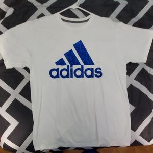 Adidas T-Shirt